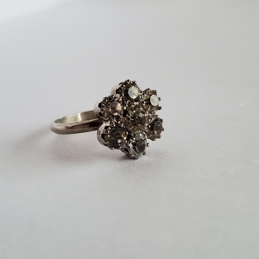 Vintage rhinestone ring